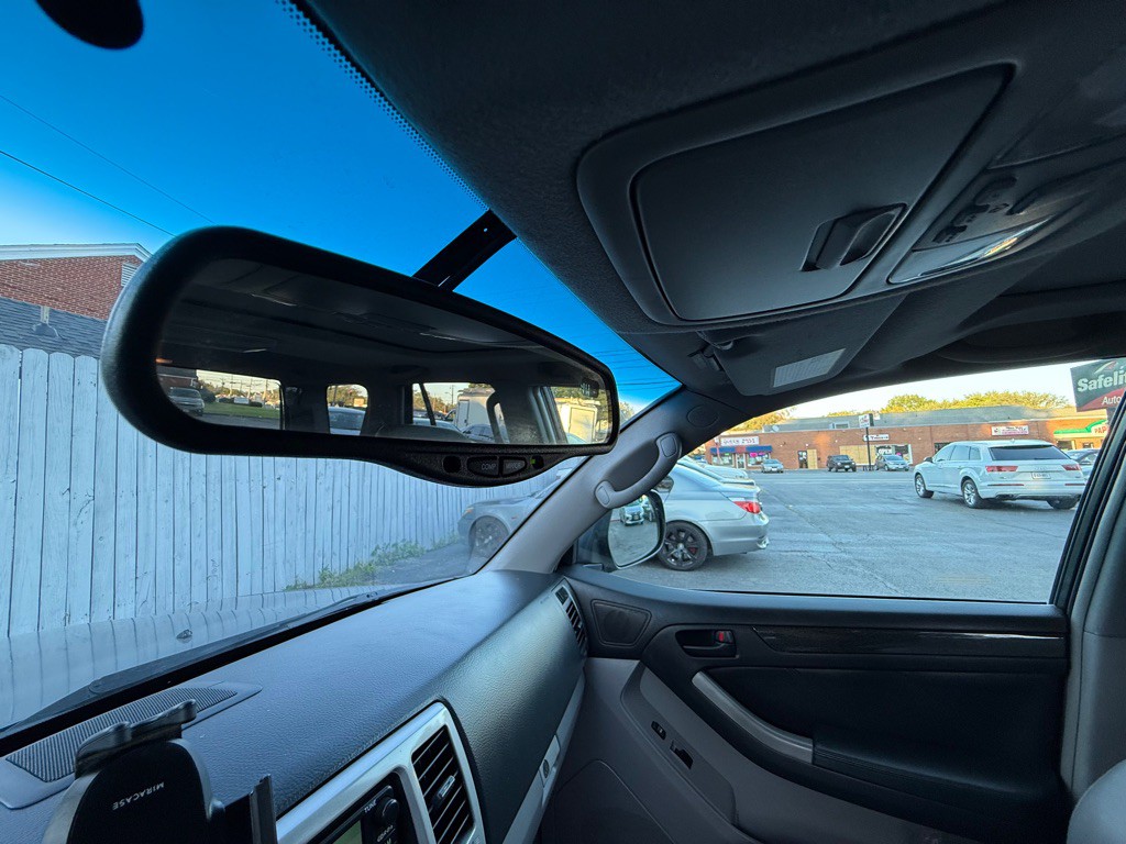 2005 Toyota 4Runner Image 41