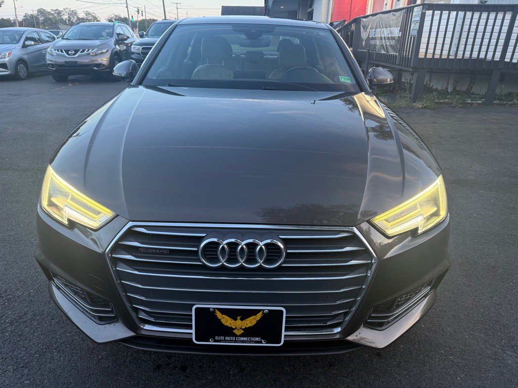 2017 Audi A4 Image 10