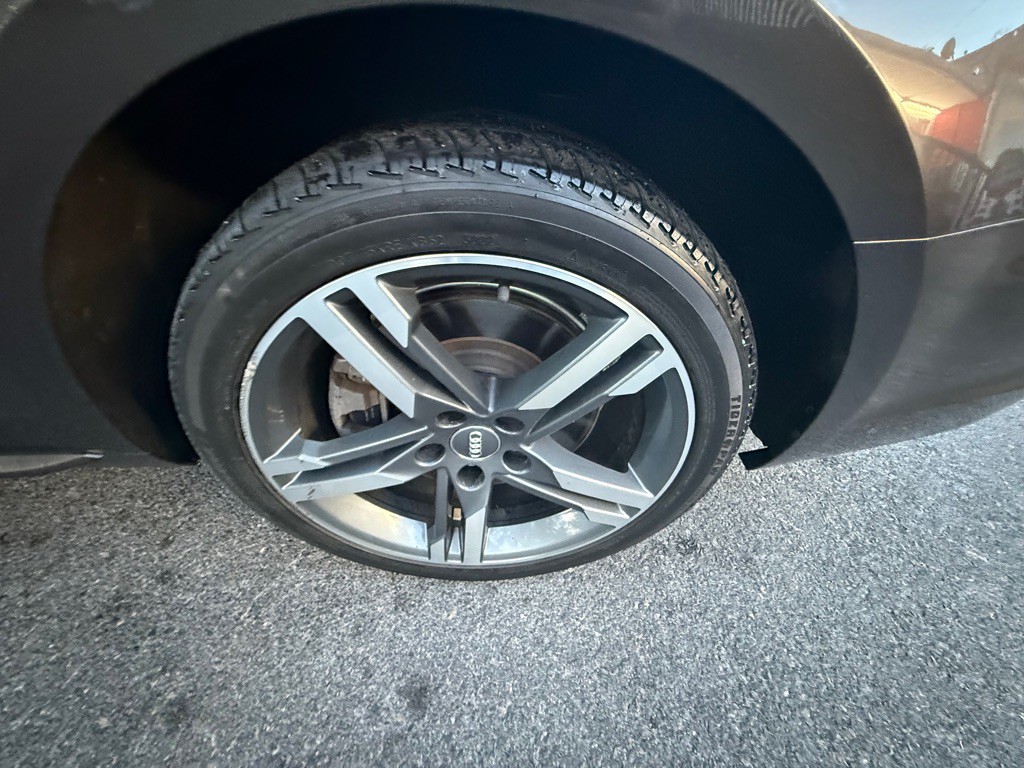 2017 Audi A4 Image 30