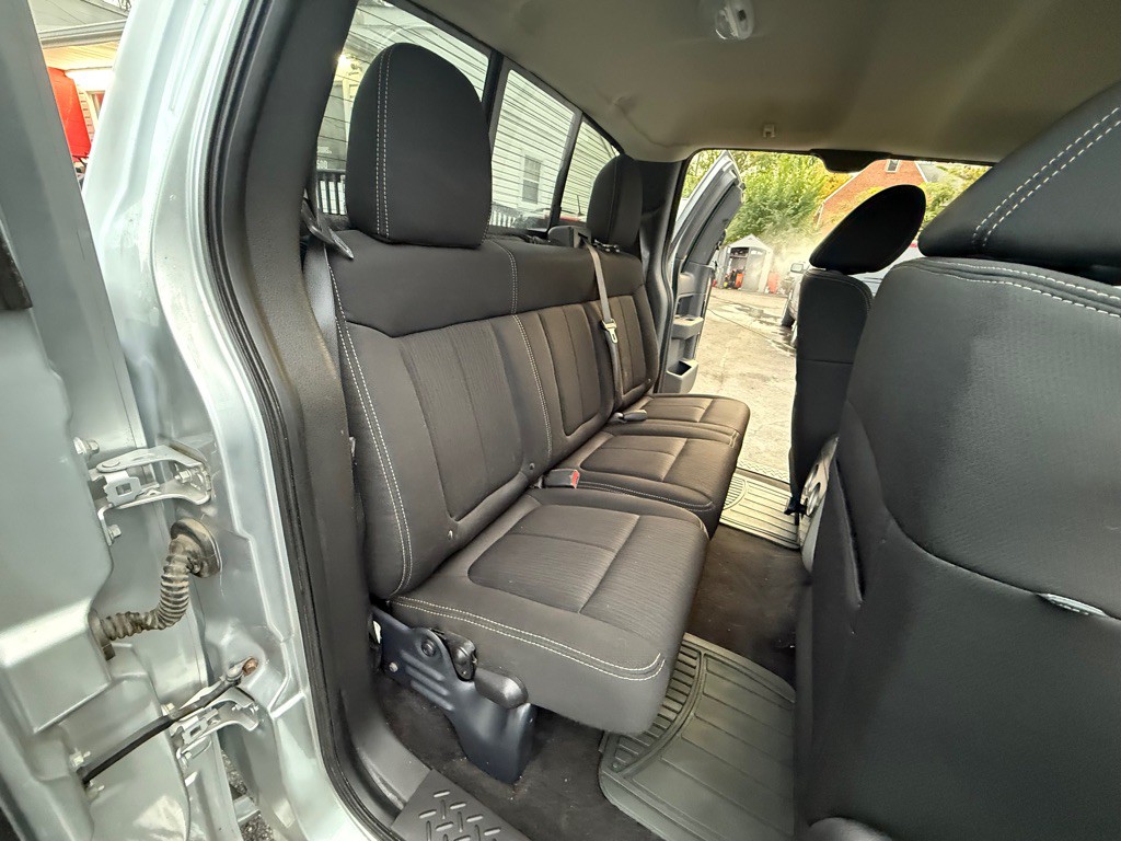 2010 Ford F-150 Image 32