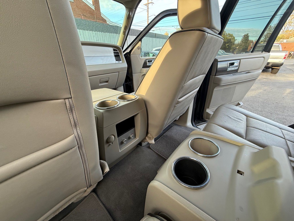 2007 Lincoln Navigator Image 20