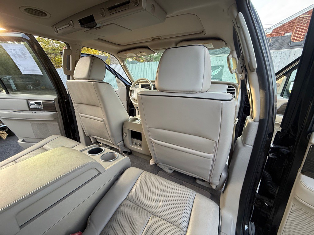 2007 Lincoln Navigator Image 21