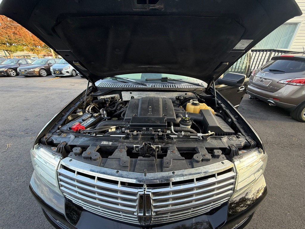 2007 Lincoln Navigator Image 31
