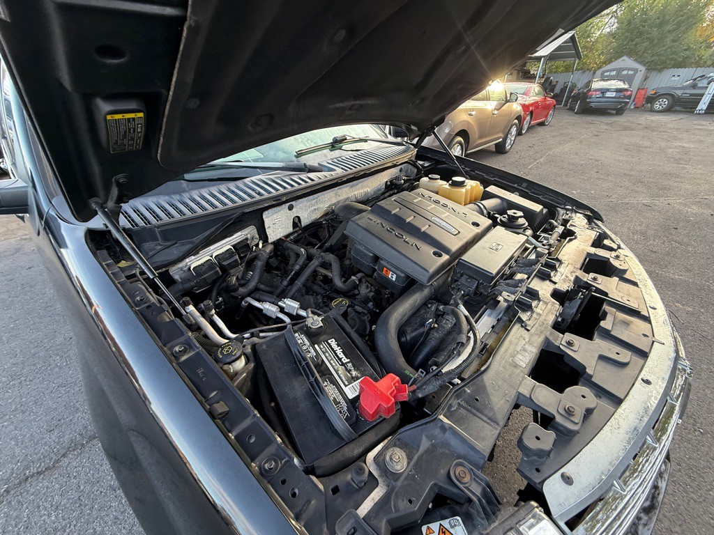 2007 Lincoln Navigator Image 32