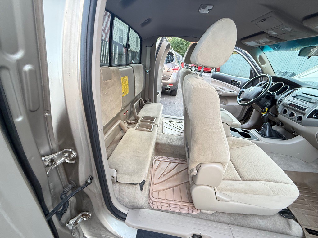 2006 Toyota Tacoma Image 19