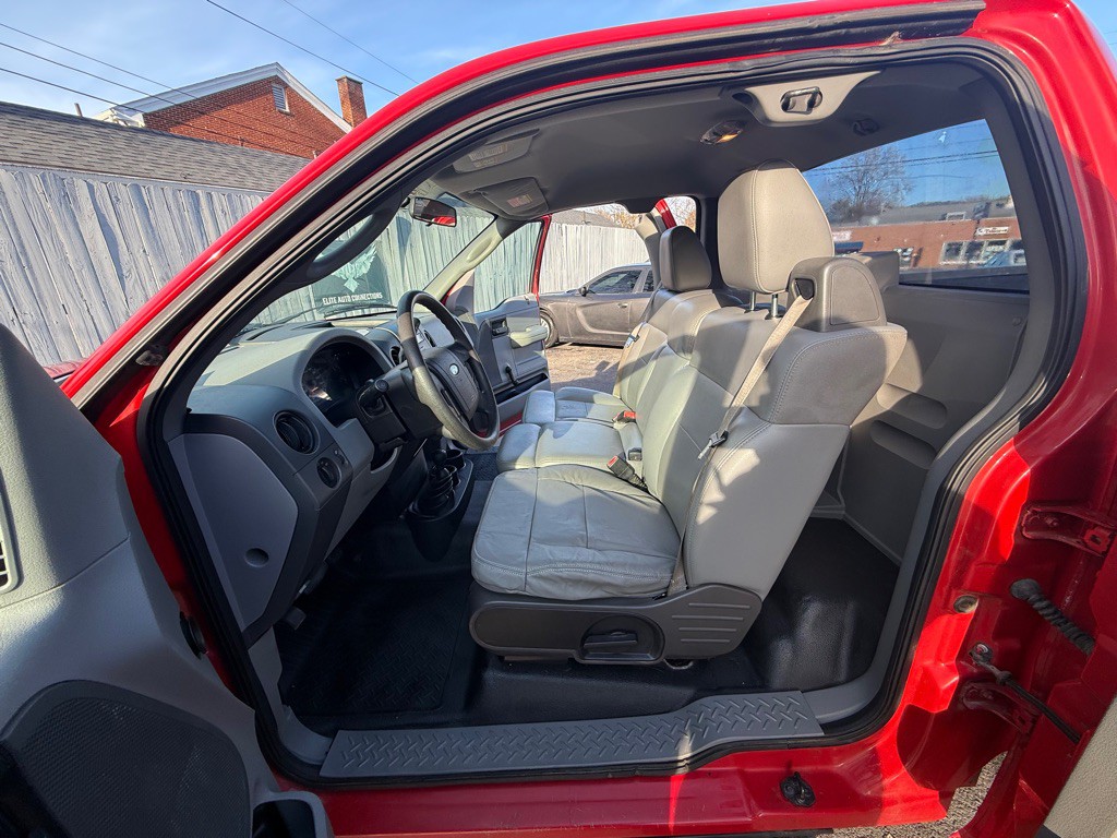 2005 Ford F-150 Image 10