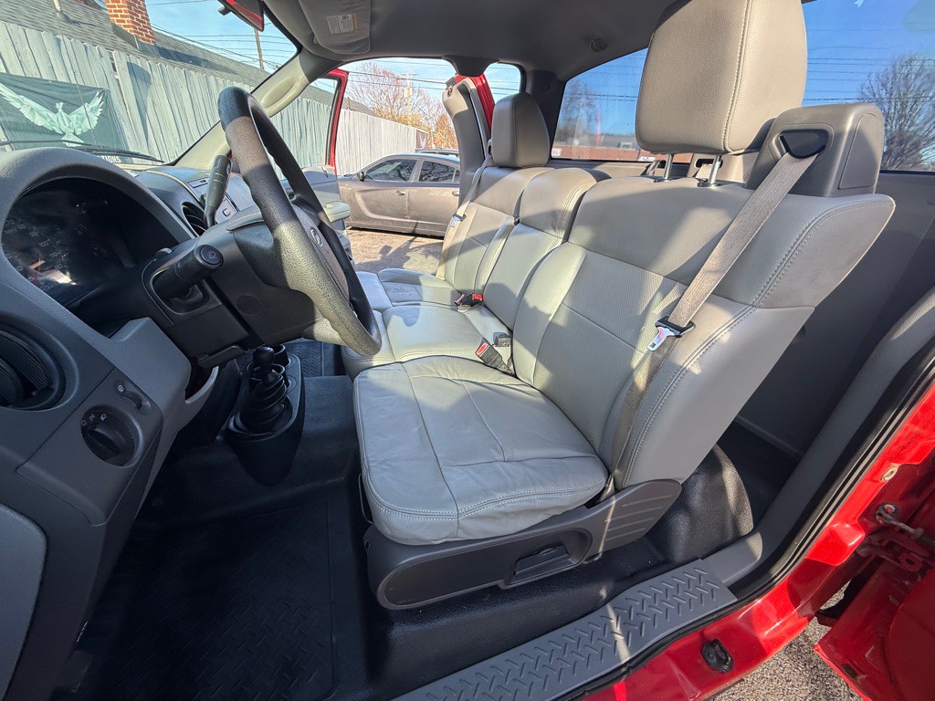2005 Ford F-150 Image 13