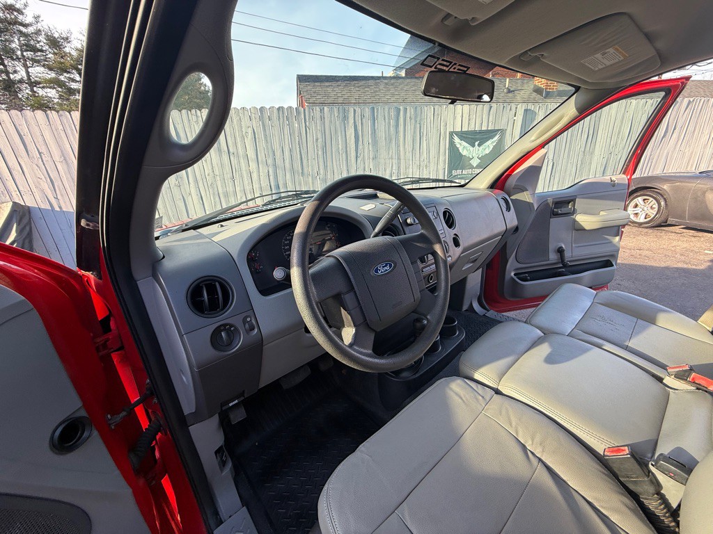 2005 Ford F-150 Image 14