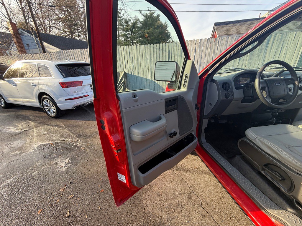 2005 Ford F-150 Image 27