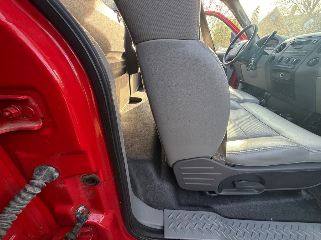 2005 Ford F-150 Image 34