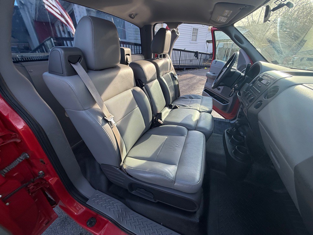 2005 Ford F-150 Image 36