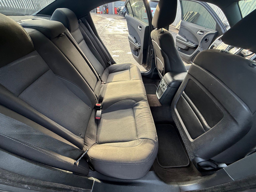 2018 Dodge Charger Image 13