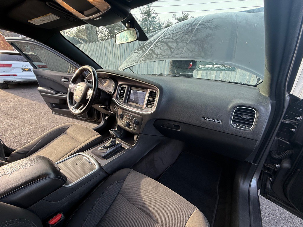 2018 Dodge Charger Image 14