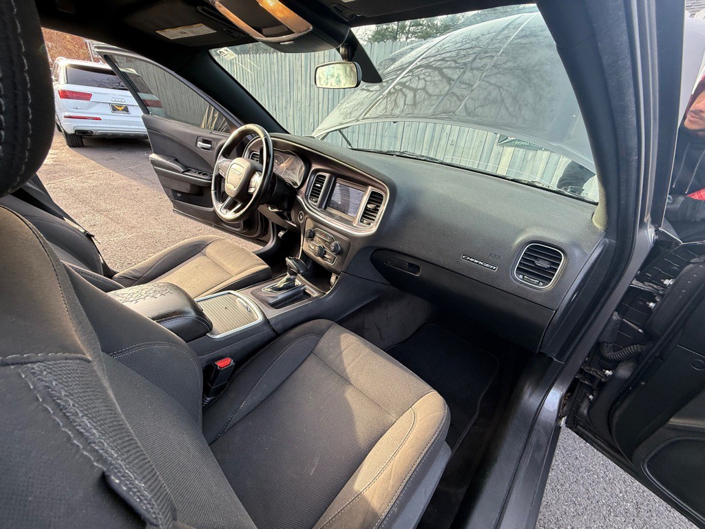 2018 Dodge Charger Image 25