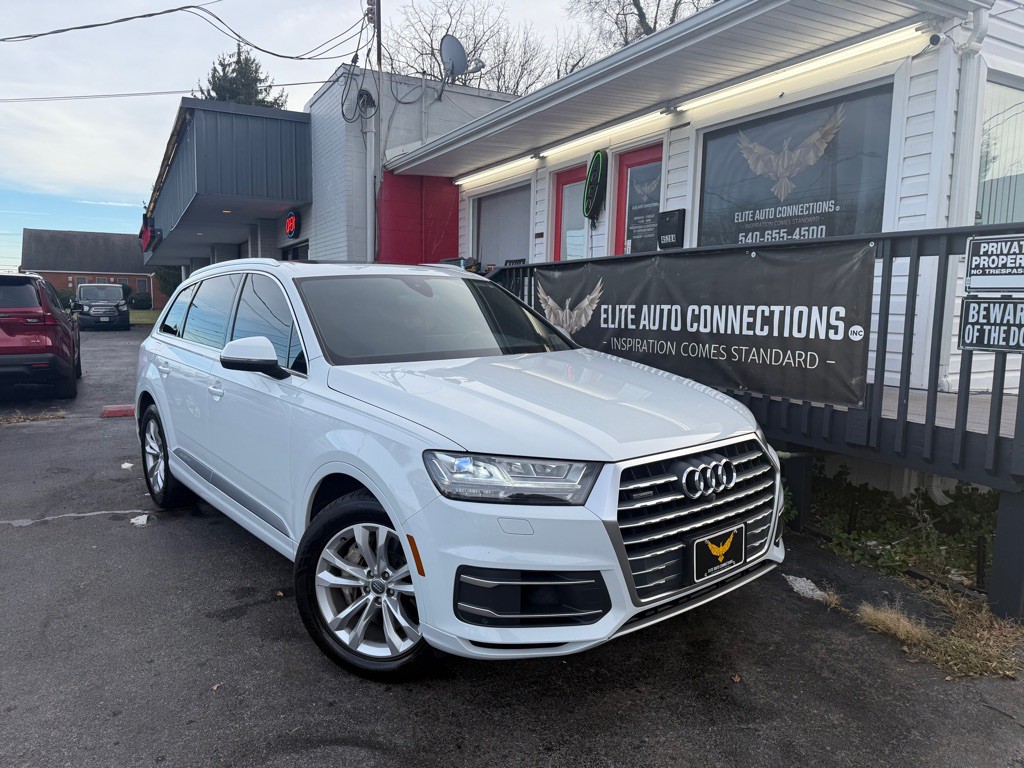 2017 Audi Q7 Image 1