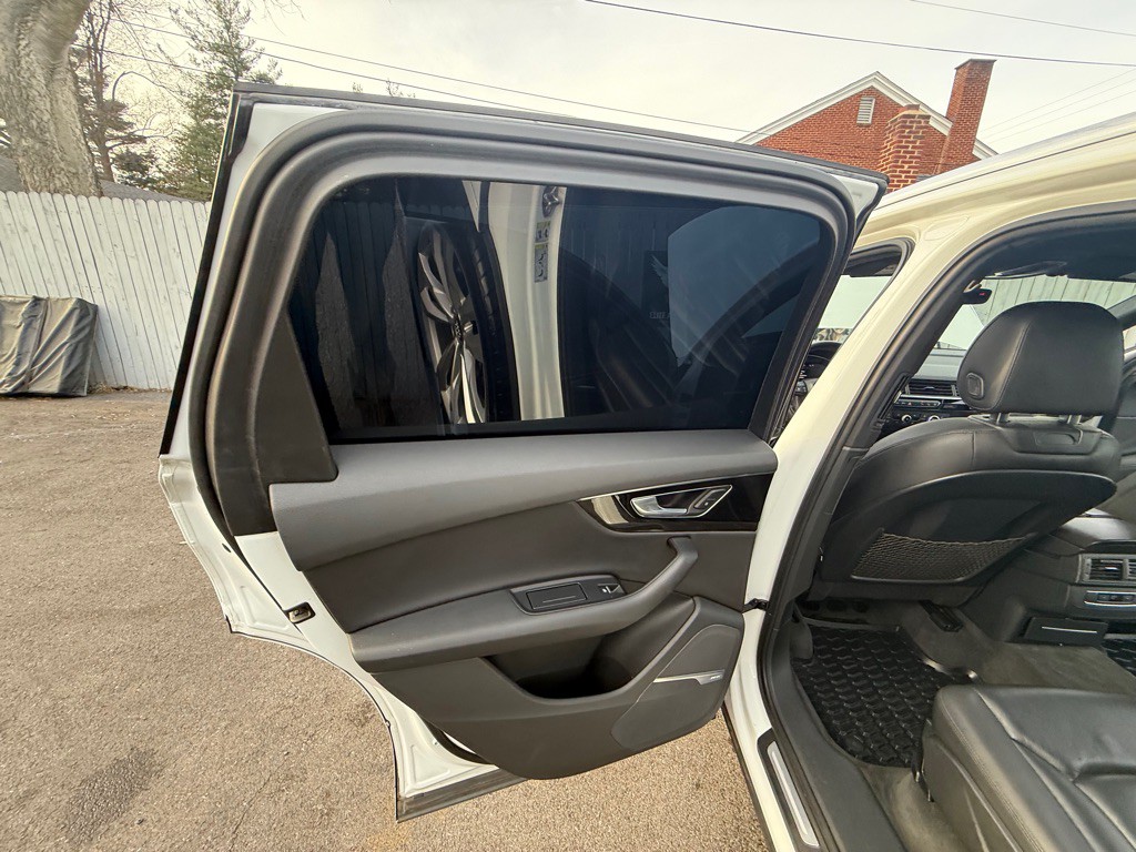 2017 Audi Q7 Image 22