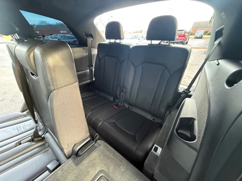 2017 Audi Q7 Image 27