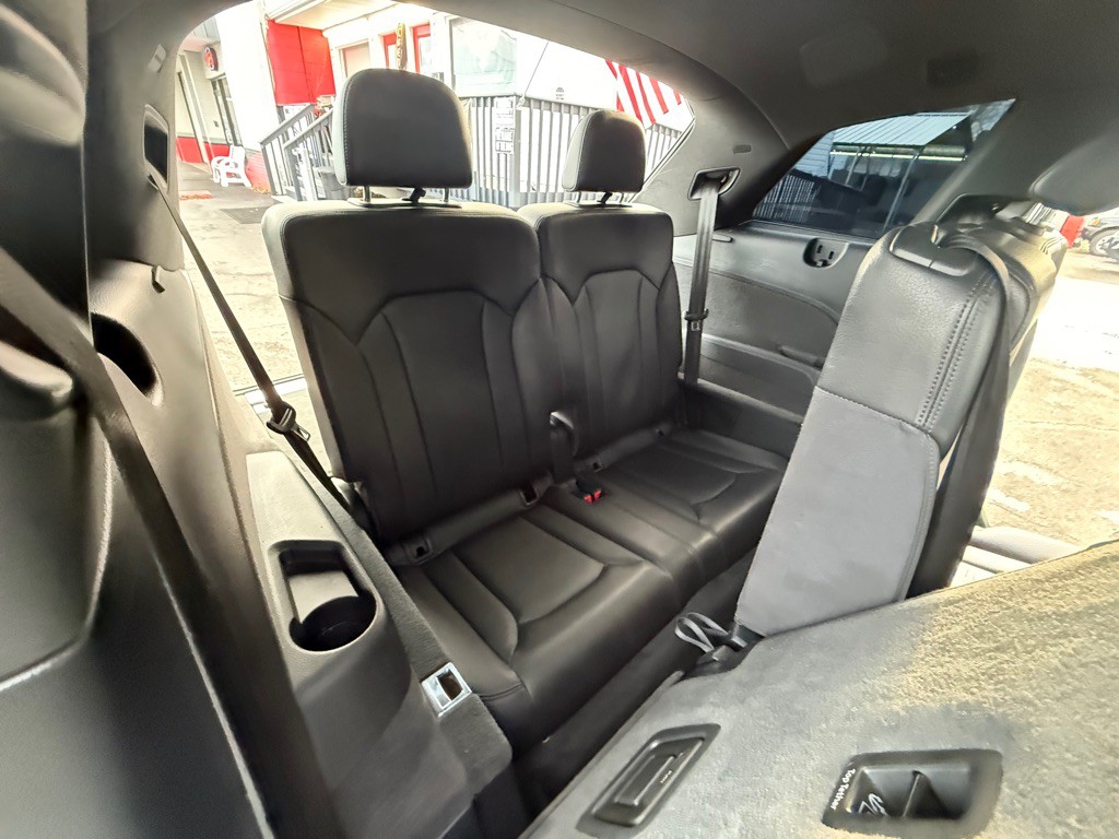 2017 Audi Q7 Image 28