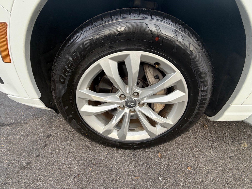 2017 Audi Q7 Image 35