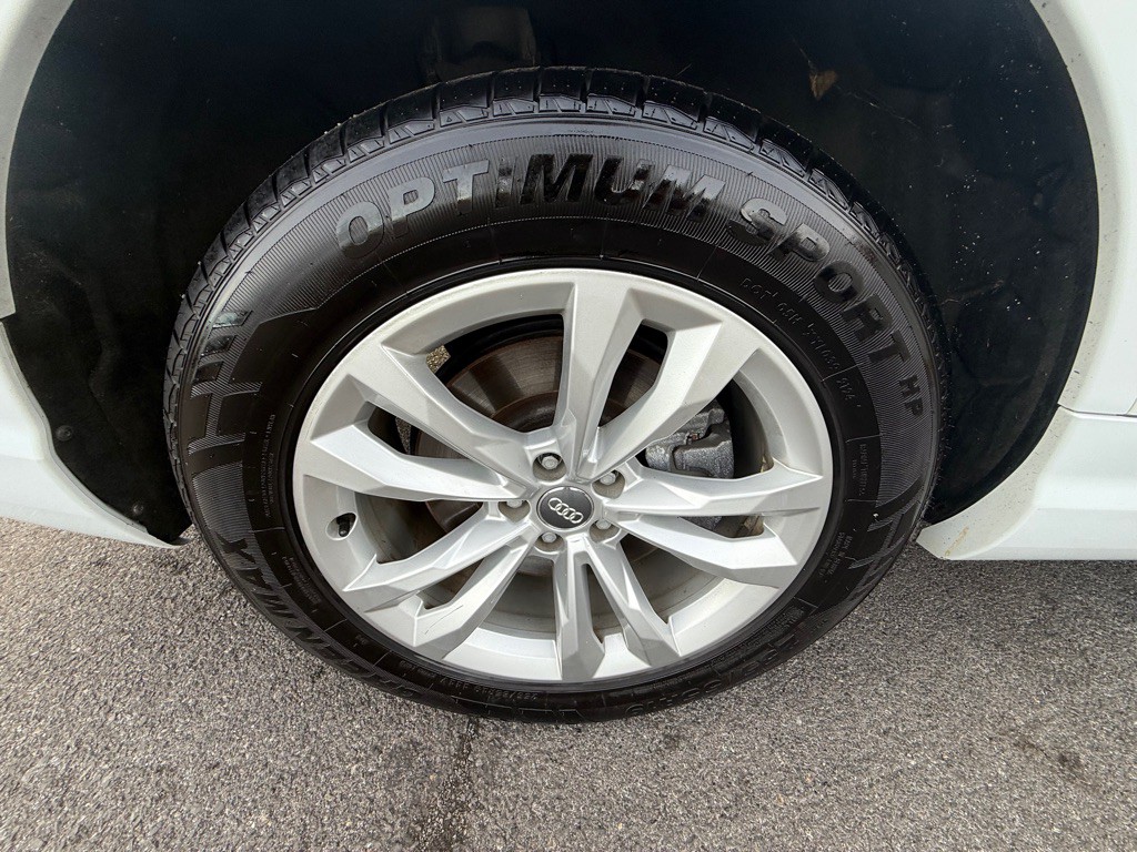 2017 Audi Q7 Image 37