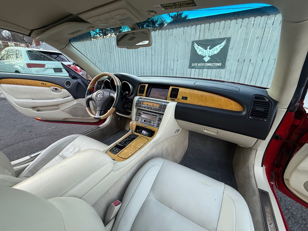 2002 Lexus SC 430 Image 17