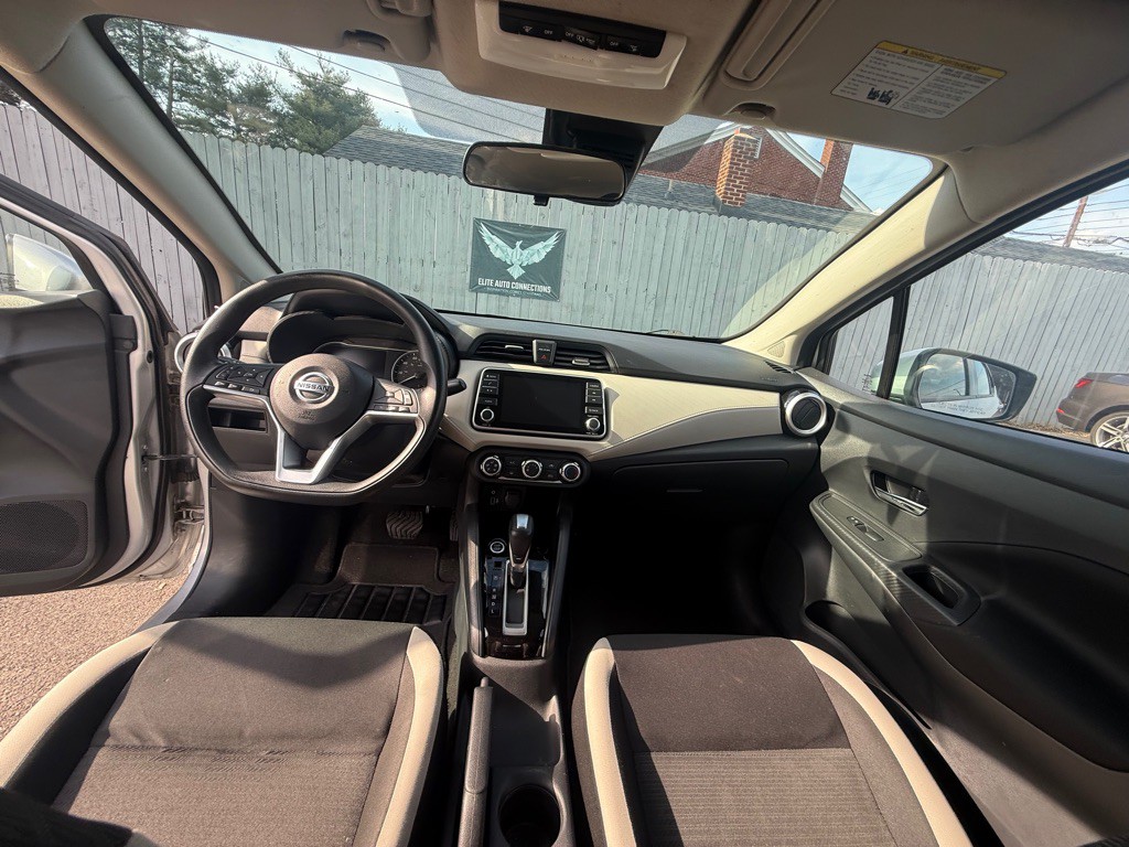 2021 Nissan Versa Image 18