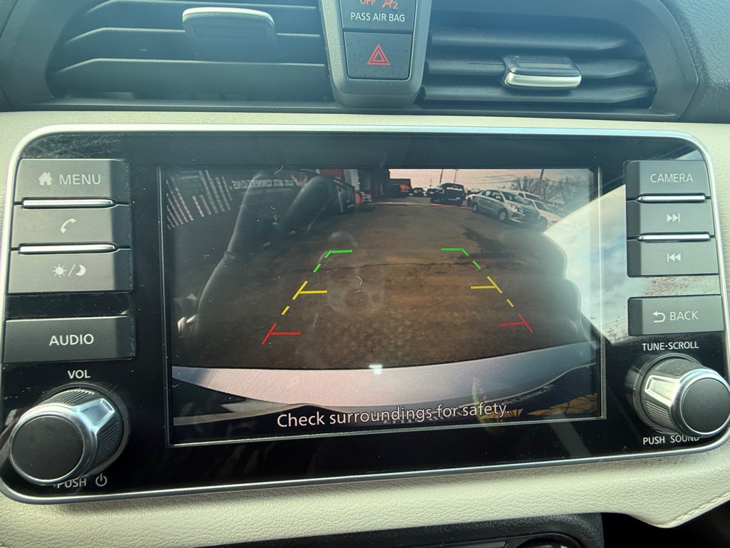 2021 Nissan Versa Image 33