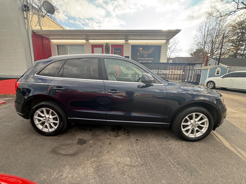 2010 Audi Q5 Image 2