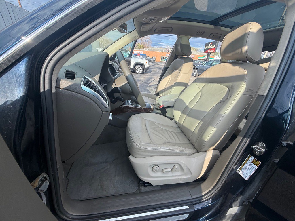 2010 Audi Q5 Image 11
