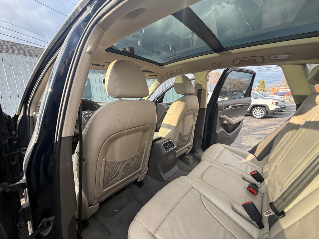 2010 Audi Q5 Image 15