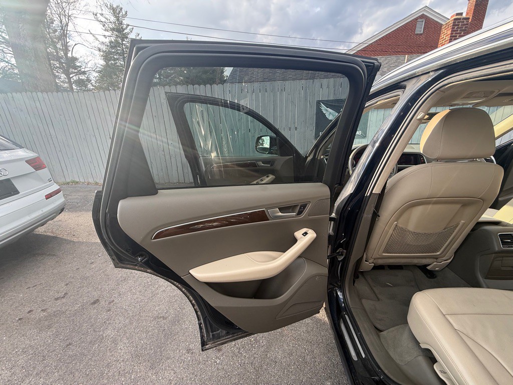 2010 Audi Q5 Image 16