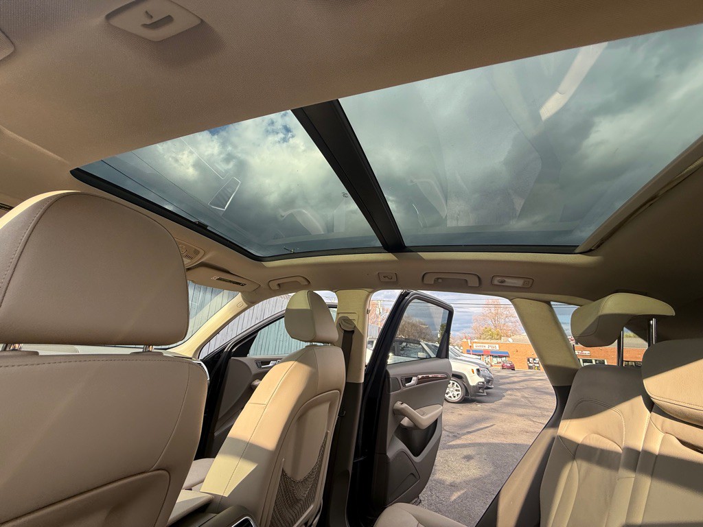 2010 Audi Q5 Image 21