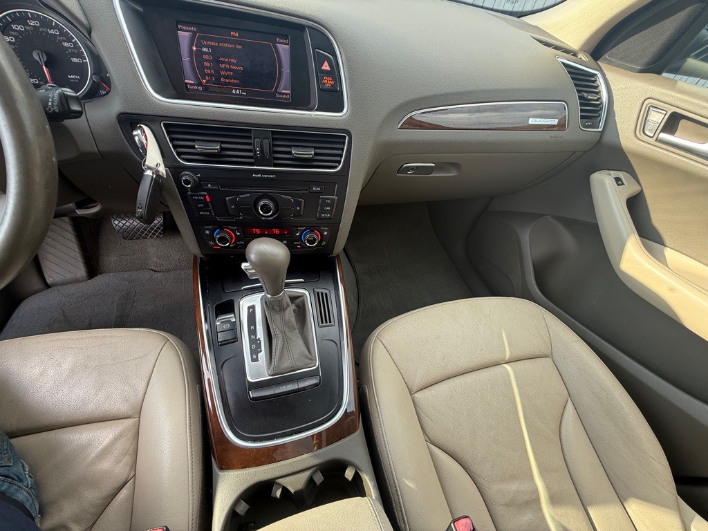 2010 Audi Q5 Image 31