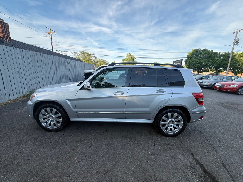 2012 Mercedes-Benz GLK-Class Image 8
