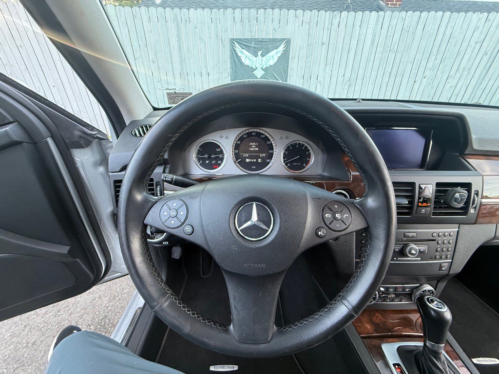 2012 Mercedes-Benz GLK-Class Image 20