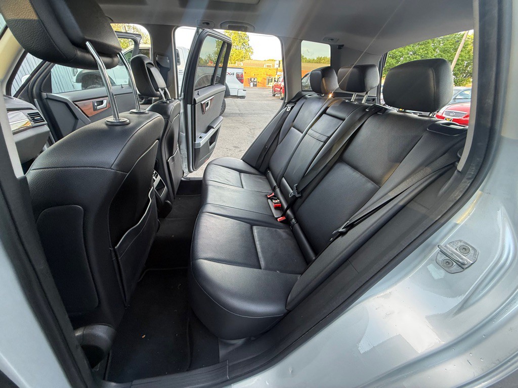 2012 Mercedes-Benz GLK-Class Image 25