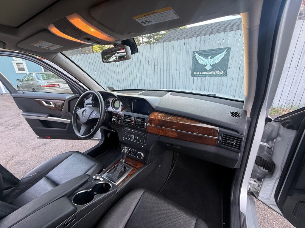 2012 Mercedes-Benz GLK-Class Image 29