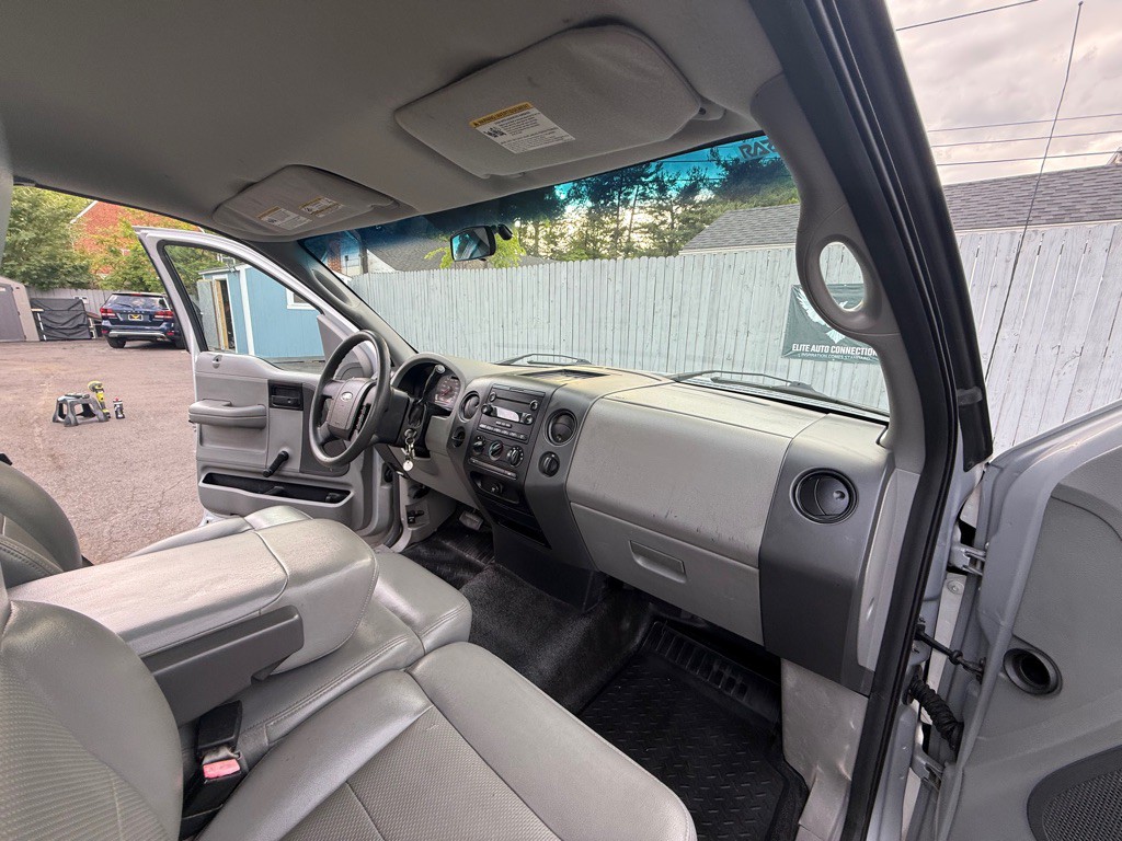 2005 Ford F-150 Image 16