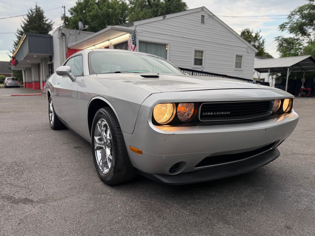 2012 Dodge Challenger Image 4