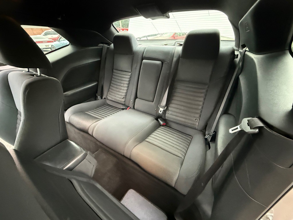 2012 Dodge Challenger Image 16