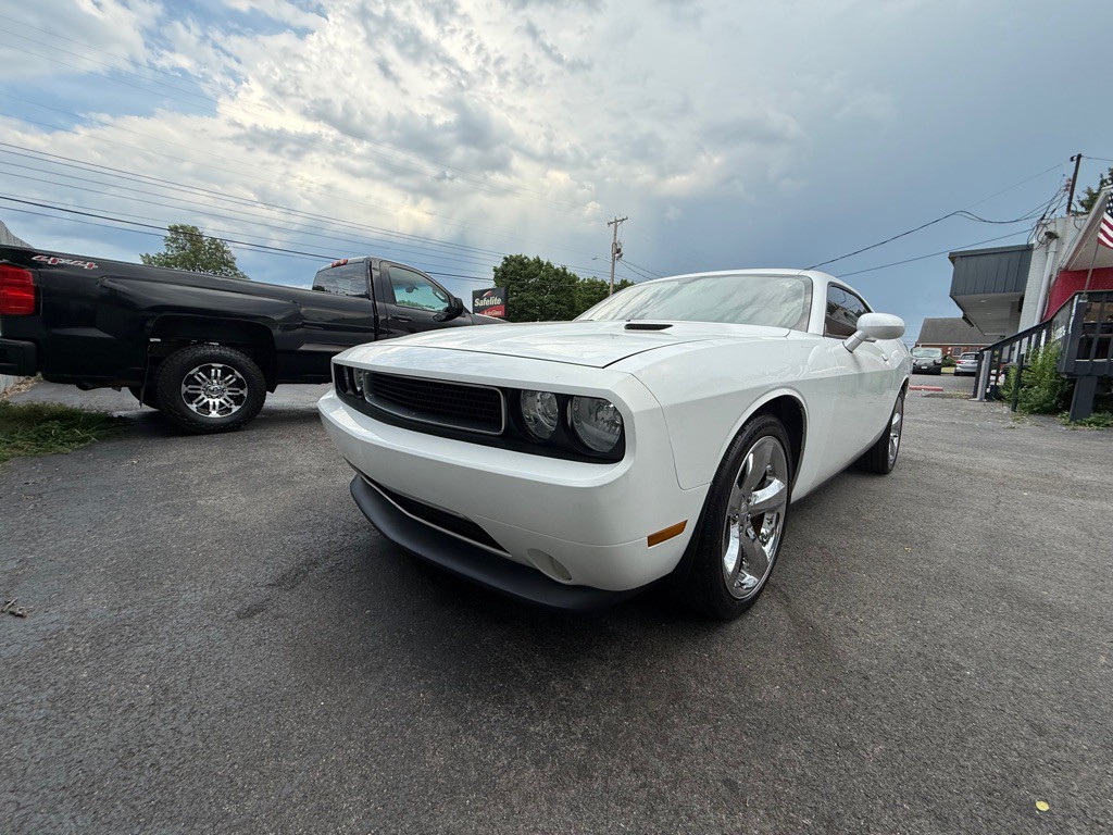 2013 Dodge Challenger Image 4