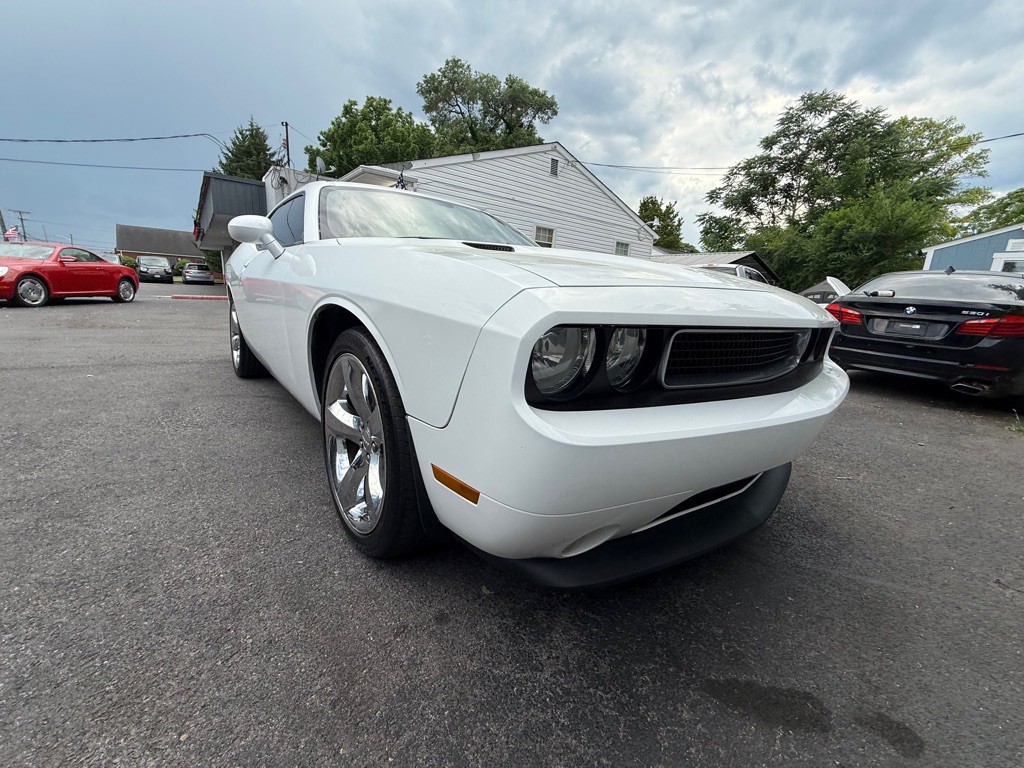 2013 Dodge Challenger Image 5