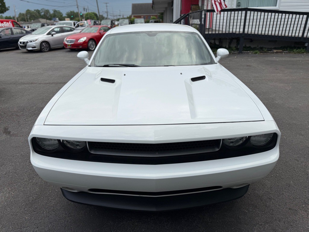 2013 Dodge Challenger Image 14