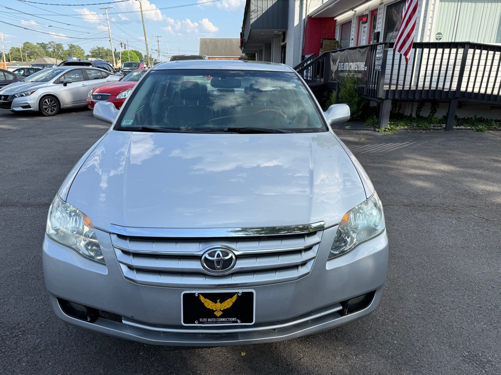 2006 Toyota Avalon Image 2