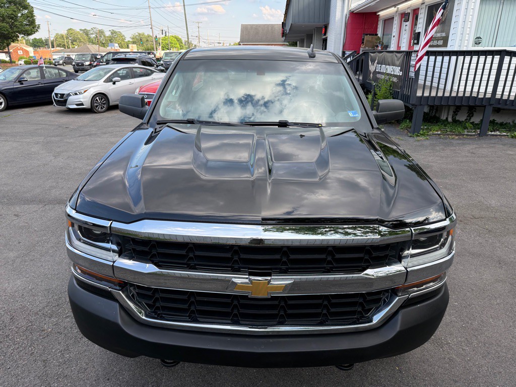 2017 Chevrolet Silverado 1500 Image 3