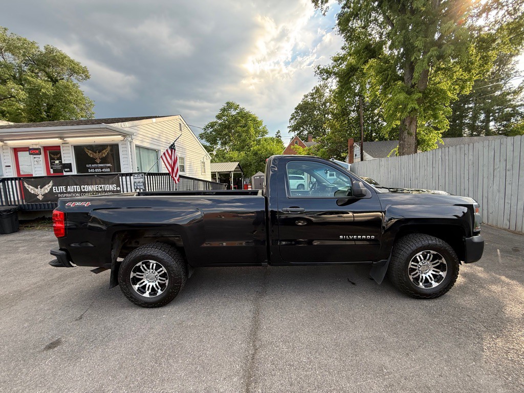 2017 Chevrolet Silverado 1500 Image 9