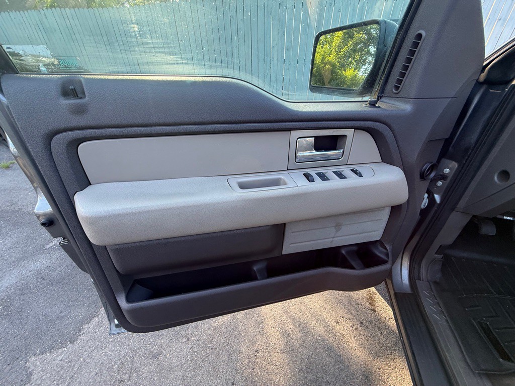 2010 Ford F-150 Image 24