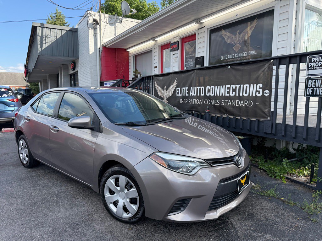 2015 Toyota Corolla Image 1