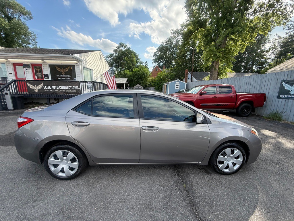 2015 Toyota Corolla Image 6