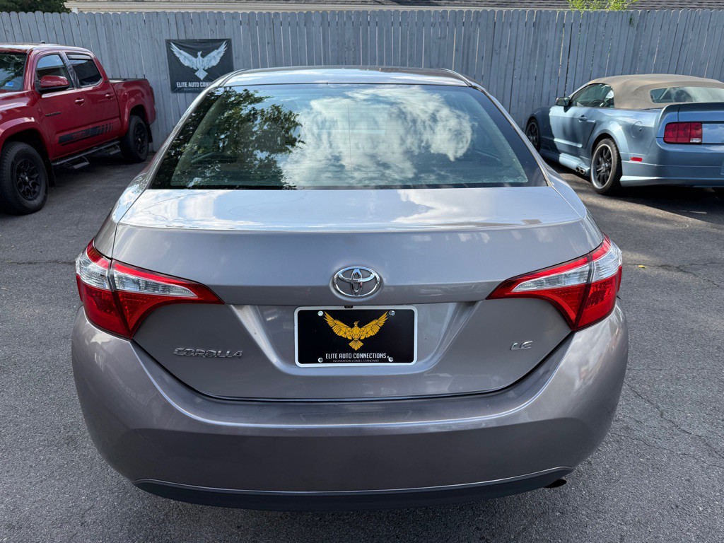 2015 Toyota Corolla Image 8